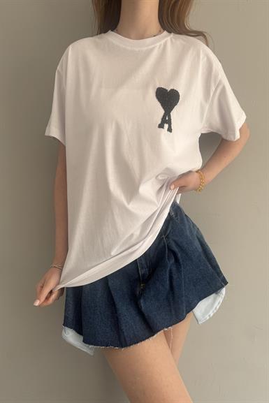 KALP BASKI DETAY TSHIRT