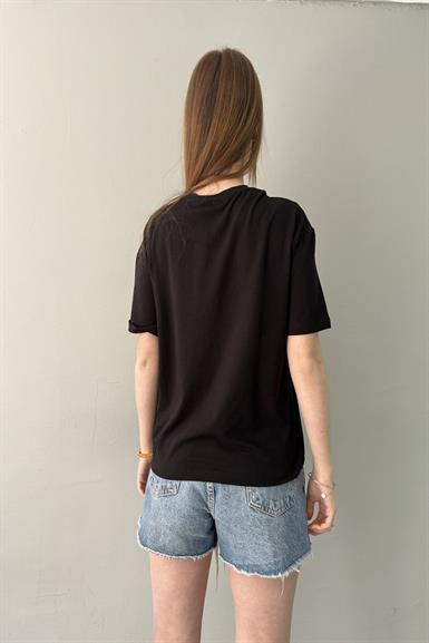 KALPLİ TAŞ DETAY TSHIRT