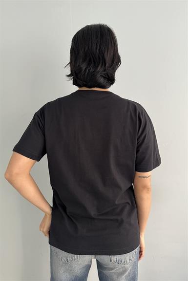 KOLYE DETAYLI TSHIRT