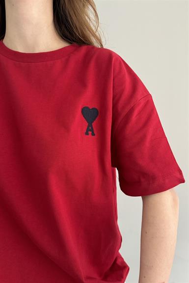 NAKIŞ DETAYLI TSHIRT