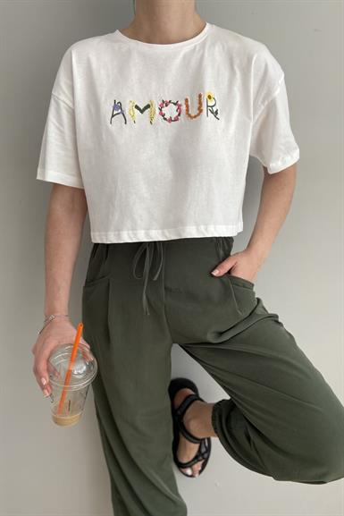 NAKIŞ DETAYLI TSHIRT