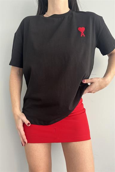 NAKIŞ DETAYLI TSHIRT