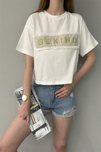 NAKIŞ DETAYLI TSHIRT