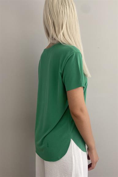 OYSHO BİSKLET YAKA TSHIRT