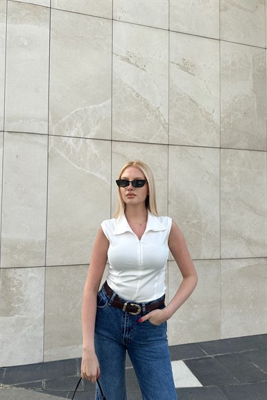 POLO YAKA GİZLİFERMUARLI T-SHIRT