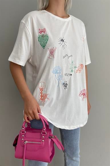 RENKLİ NAKIŞLI TSHIRT