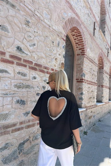 SIRTI TAŞLI KALP DETAY TSHIRT
