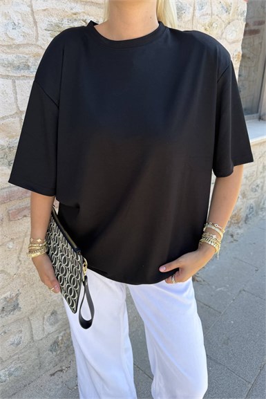 SIRTI TAŞLI KALP DETAY TSHIRT