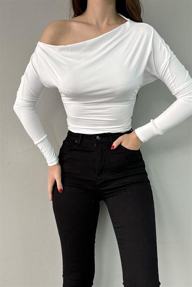 UZUN KOLLU ASİMETRİK TSHIRT