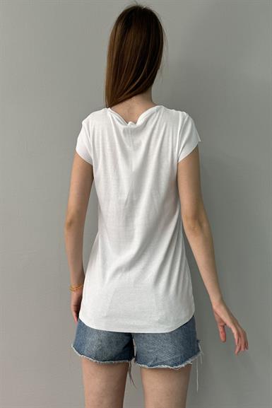 V YAKA TSHIRT