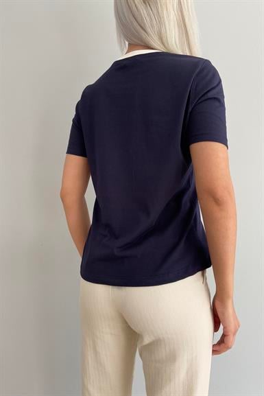 YAKA GARNİLİ TSHIRT