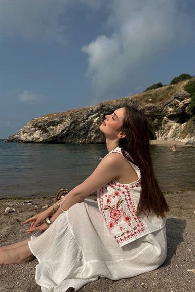 NAKIŞ DETAYLI YELEK