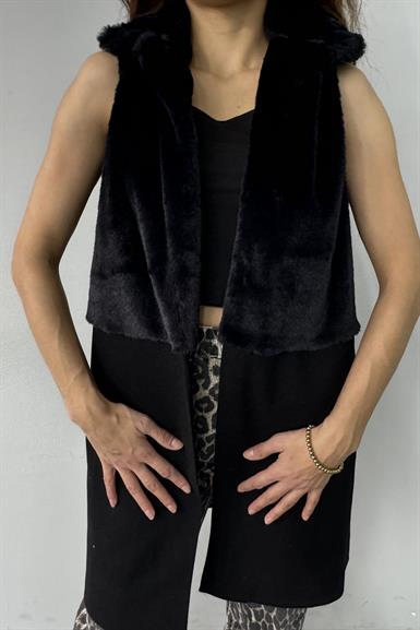 PELUŞ GARNİLİ KAŞE YELEK