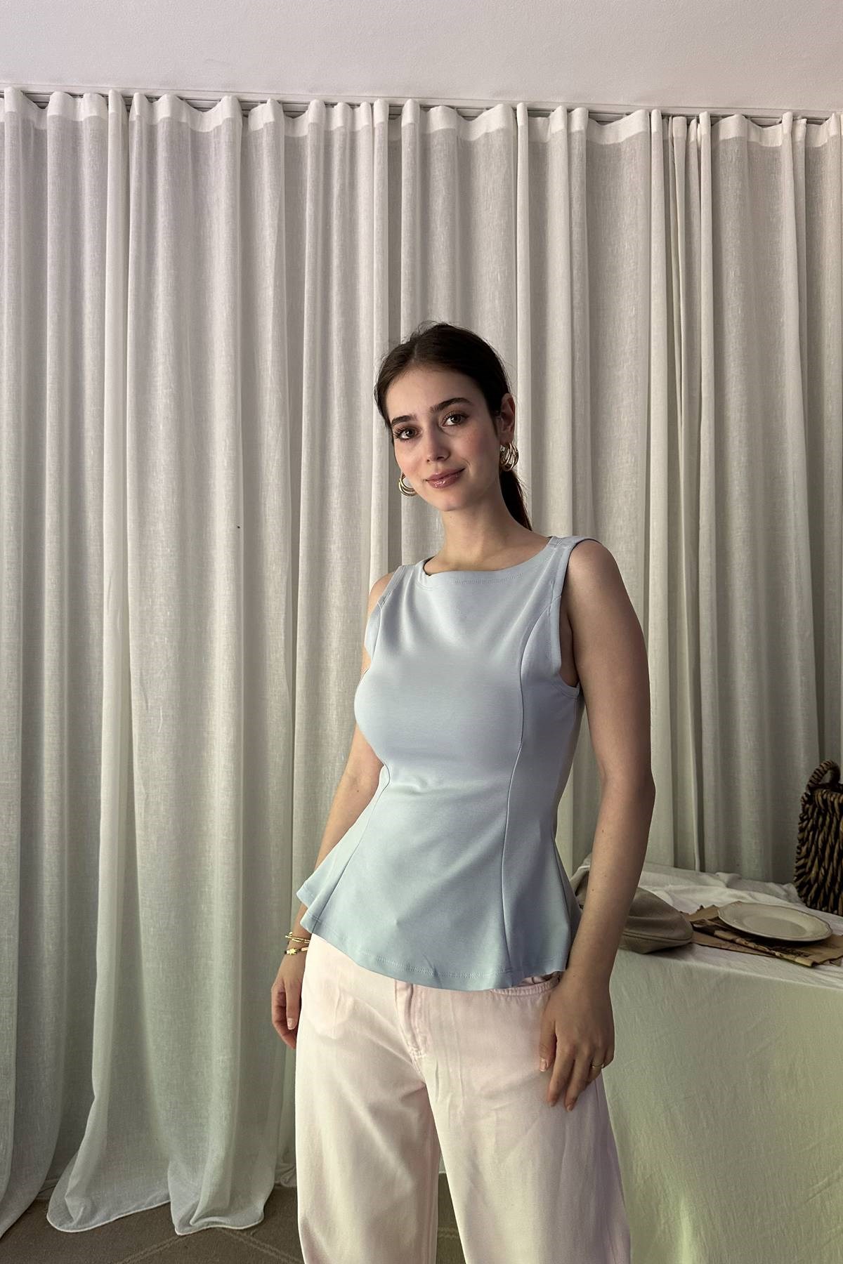 KAYIK YAKA PEPLUM BLUZ