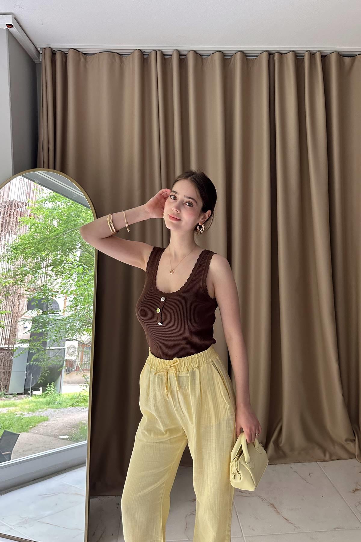 FİTİLLİ DÜĞME DETAYLŞI TRIKO BLUZ