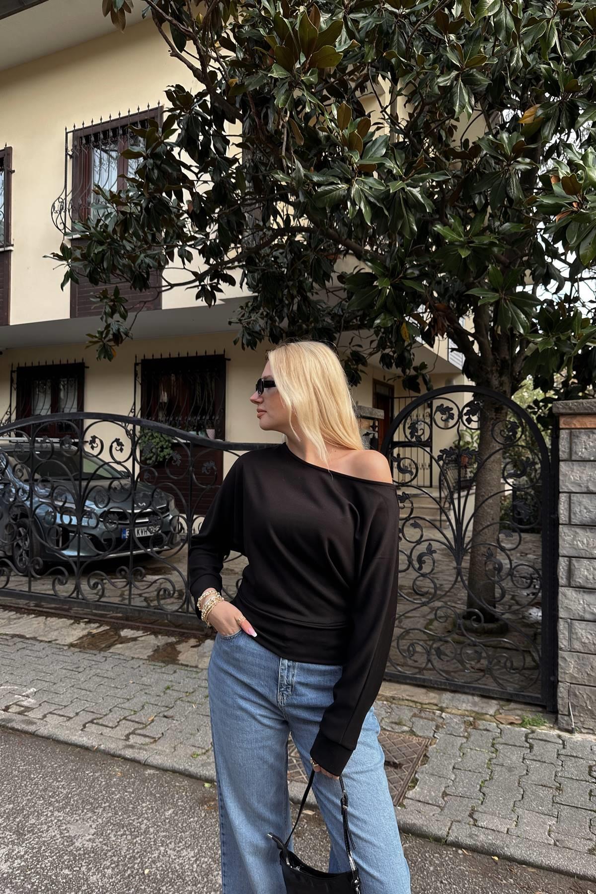 KAYIK YAKA DÜŞÜK OMUZ BLUZ