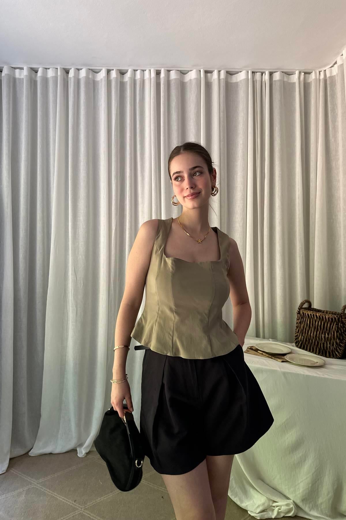 PEPLUM KORSE TOP
