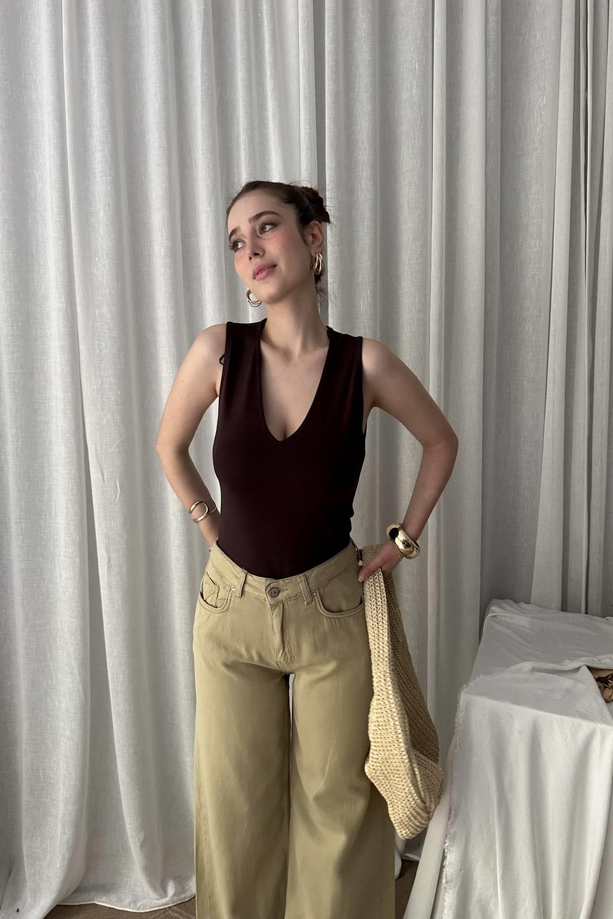 V YAKA KOLSUZ TOP