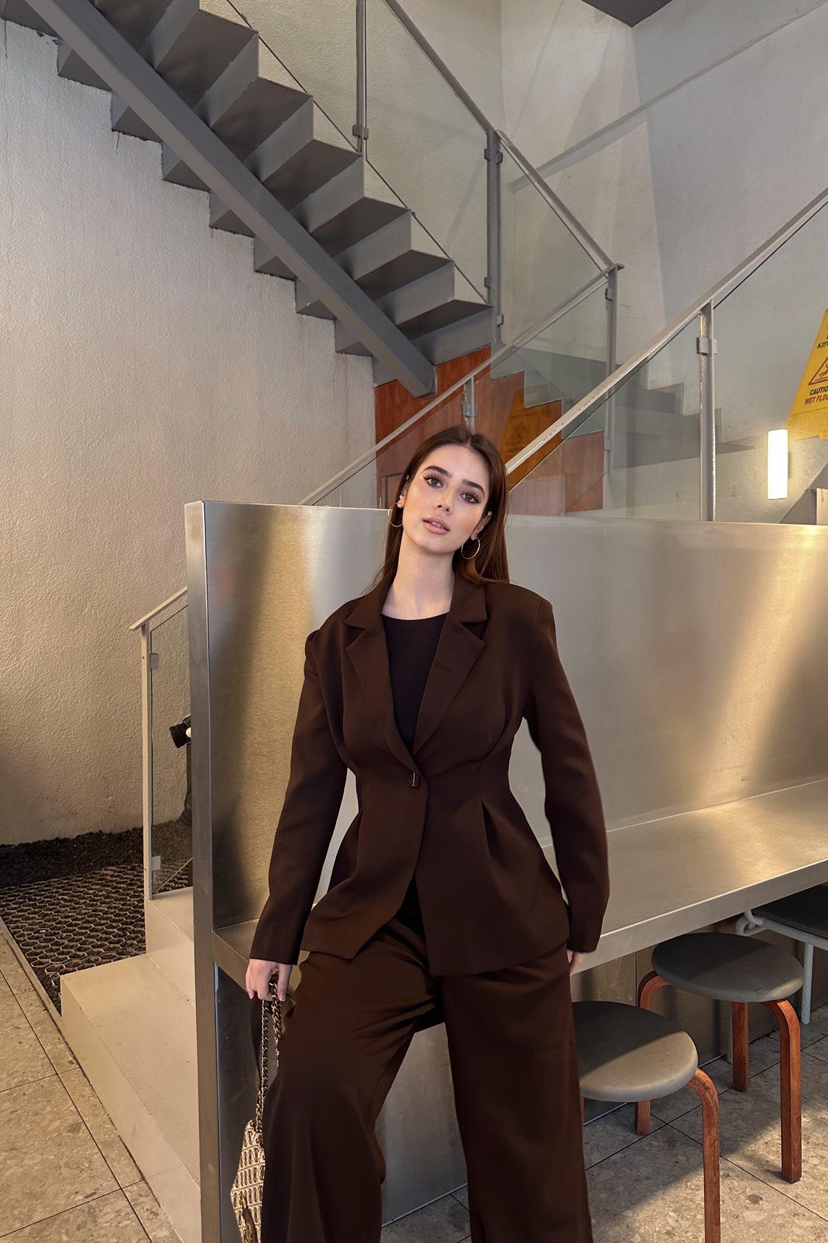TEK DÜĞME YANLARI PENS DETAY CEKET