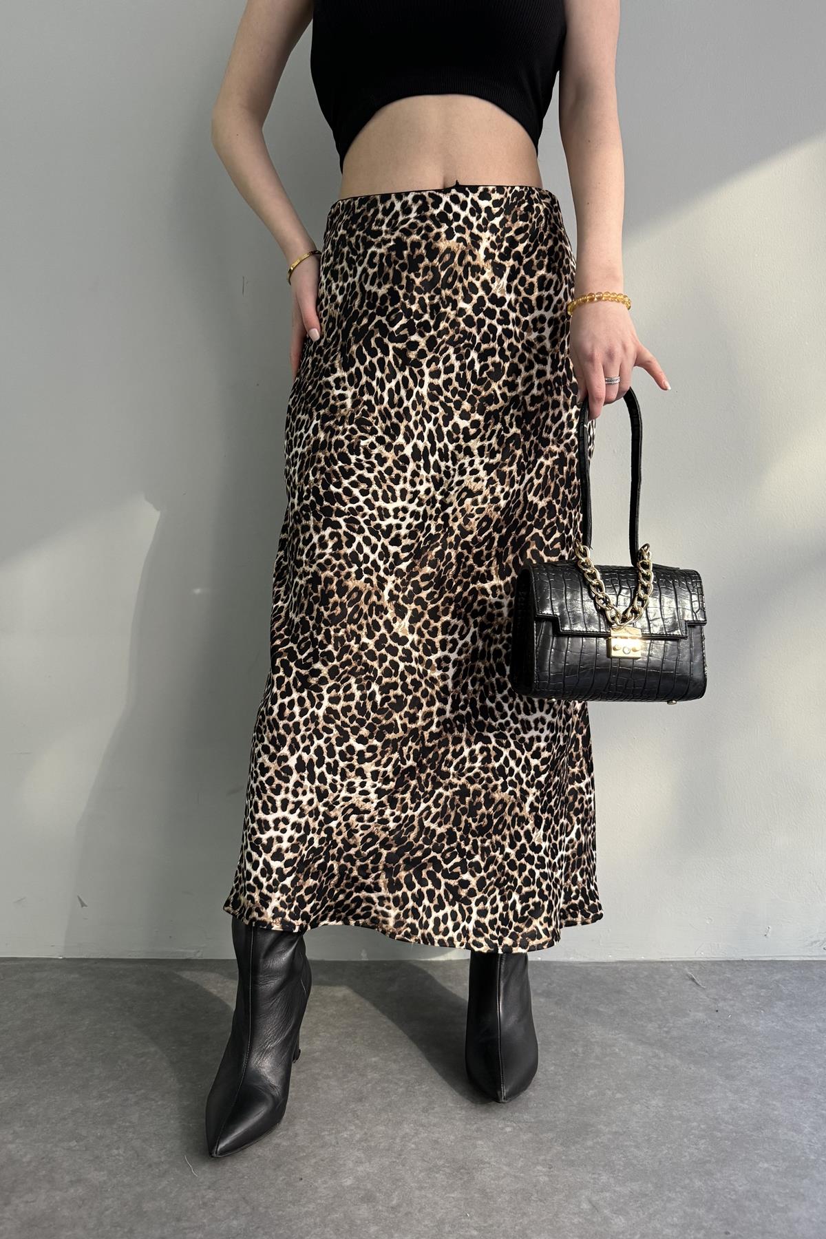 LEOPAR DESEN SATEN ETEK