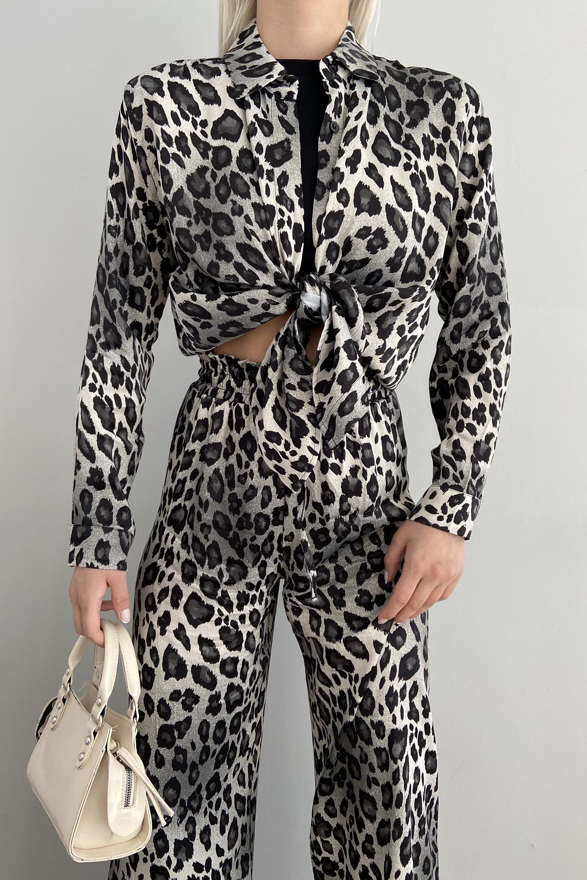 GRI DESENLİ LEOPAR SATEN GÖMLEK