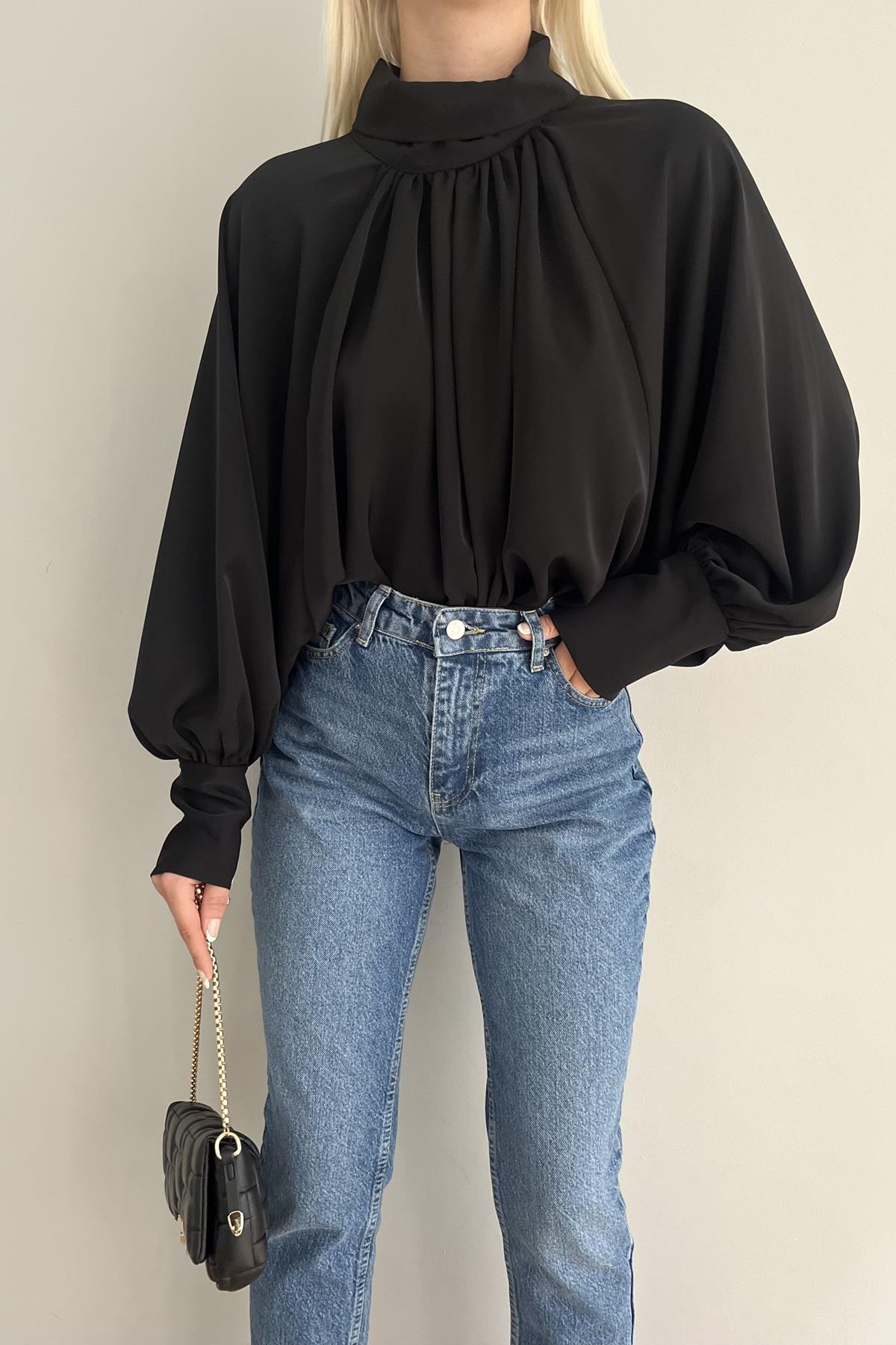 REGLAN KOL YAKA BÜZGÜ DETAY OVERSİZE BLUZ