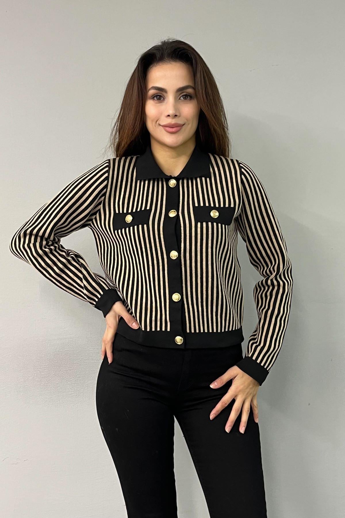 ÇİZGİ DETAY DÜĞMELİ TRIKO HIRKA