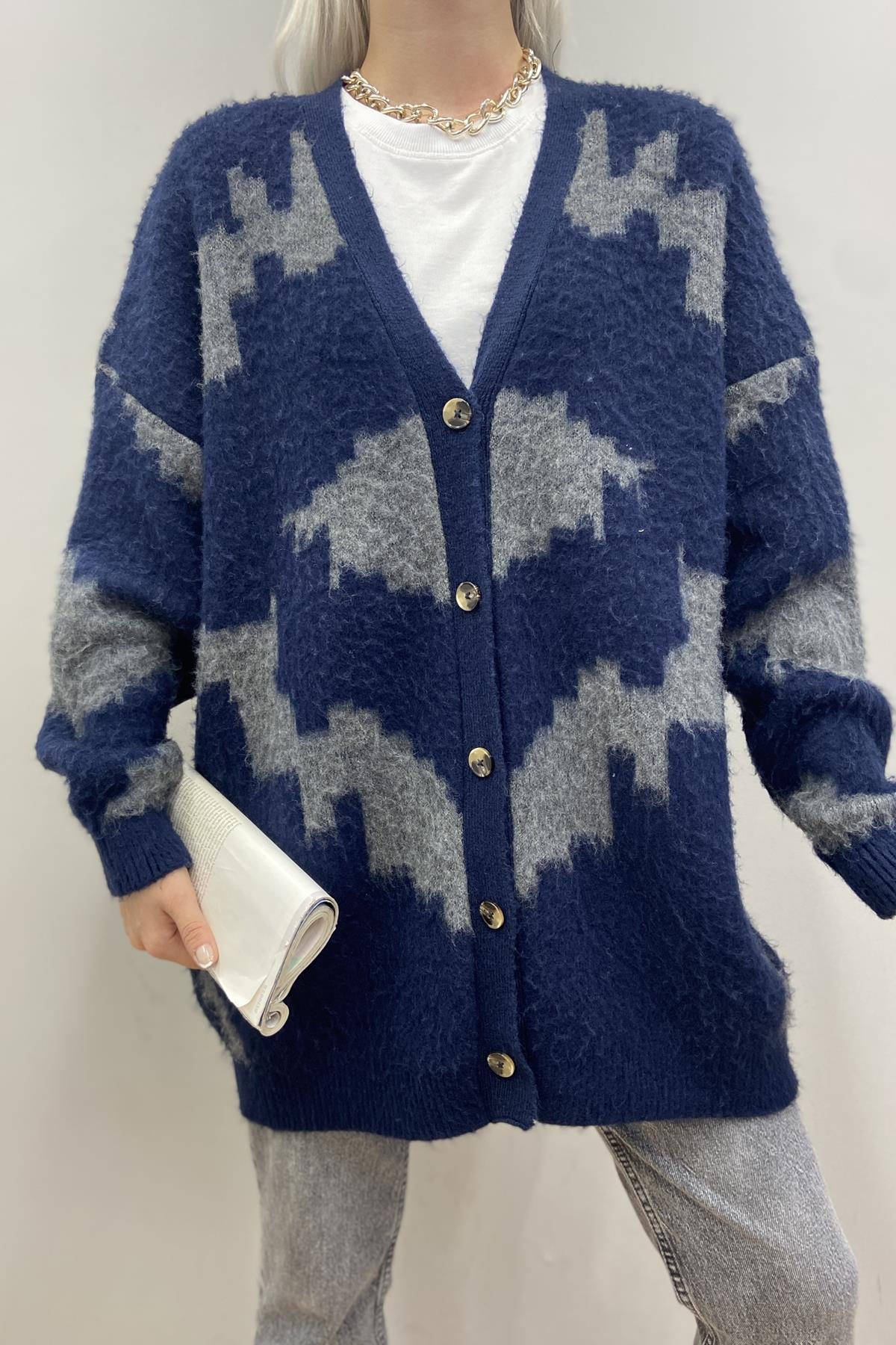 DESENLİ ŞARDONLU HIRKA