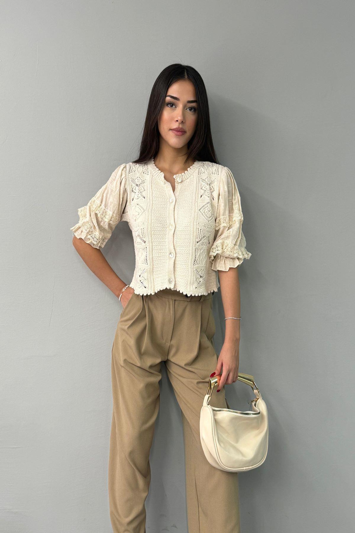 GARNİLİ TRIKO HIRKA