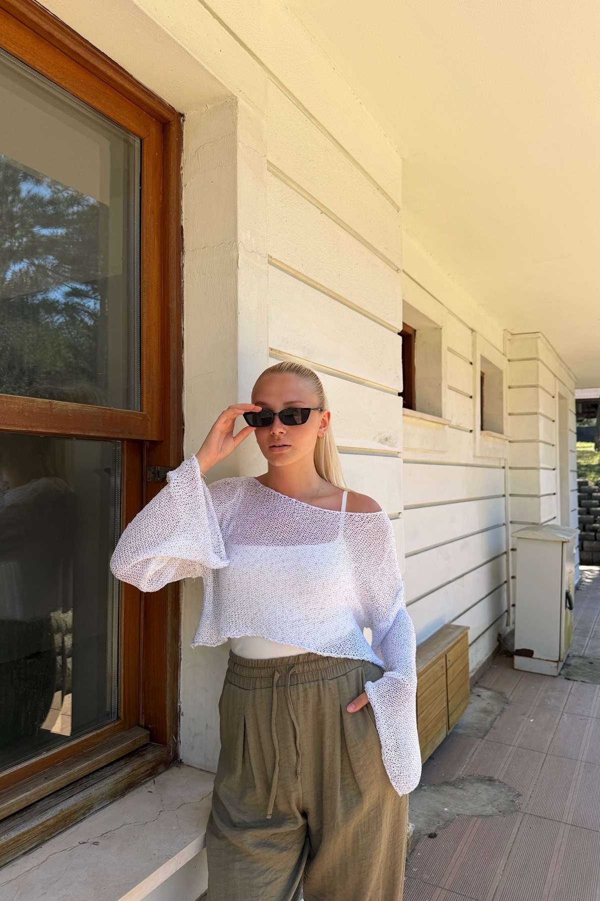 PARLAK TAŞLI BEACH CROP TOP