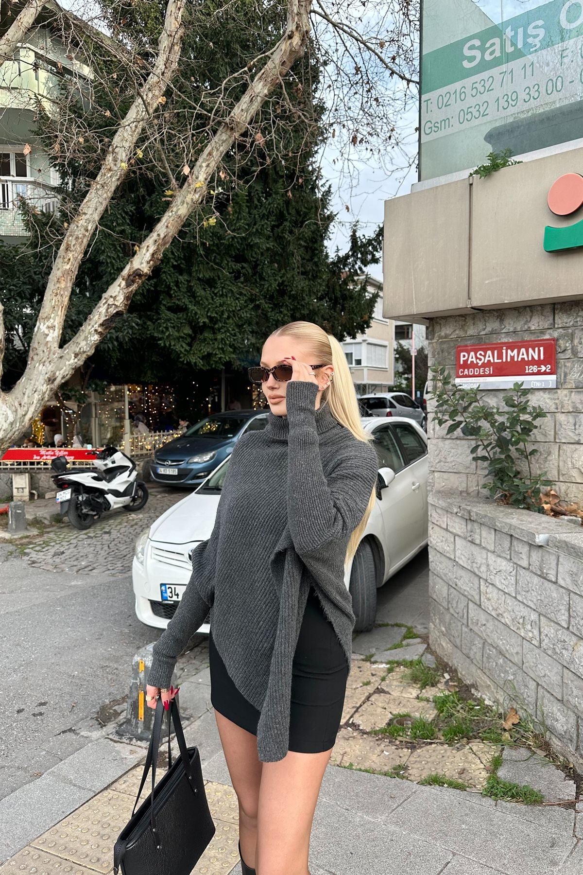 BALIKÇI YAKA ASİMETRİK DETAY TRIKO KAZAK