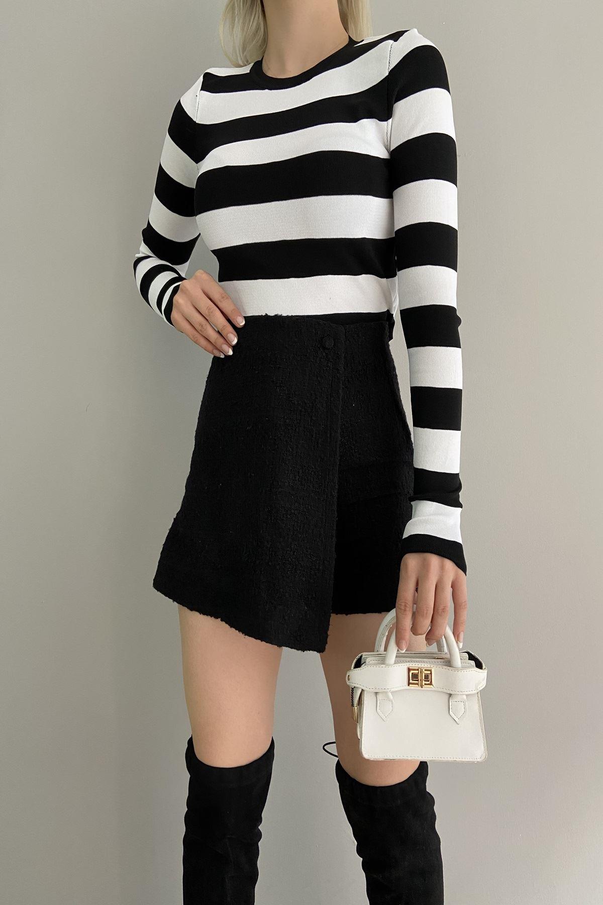 BİSİKLET YAKA ÇİZGİLİ CROP TRIKO