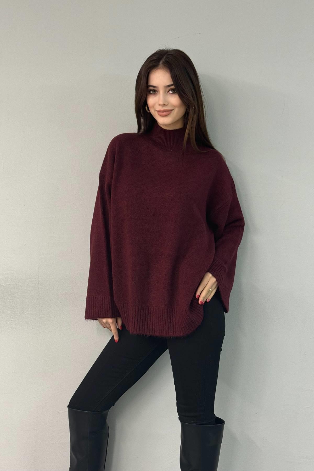 DİK YAKA OVERSIZE TRIKO KAZAK