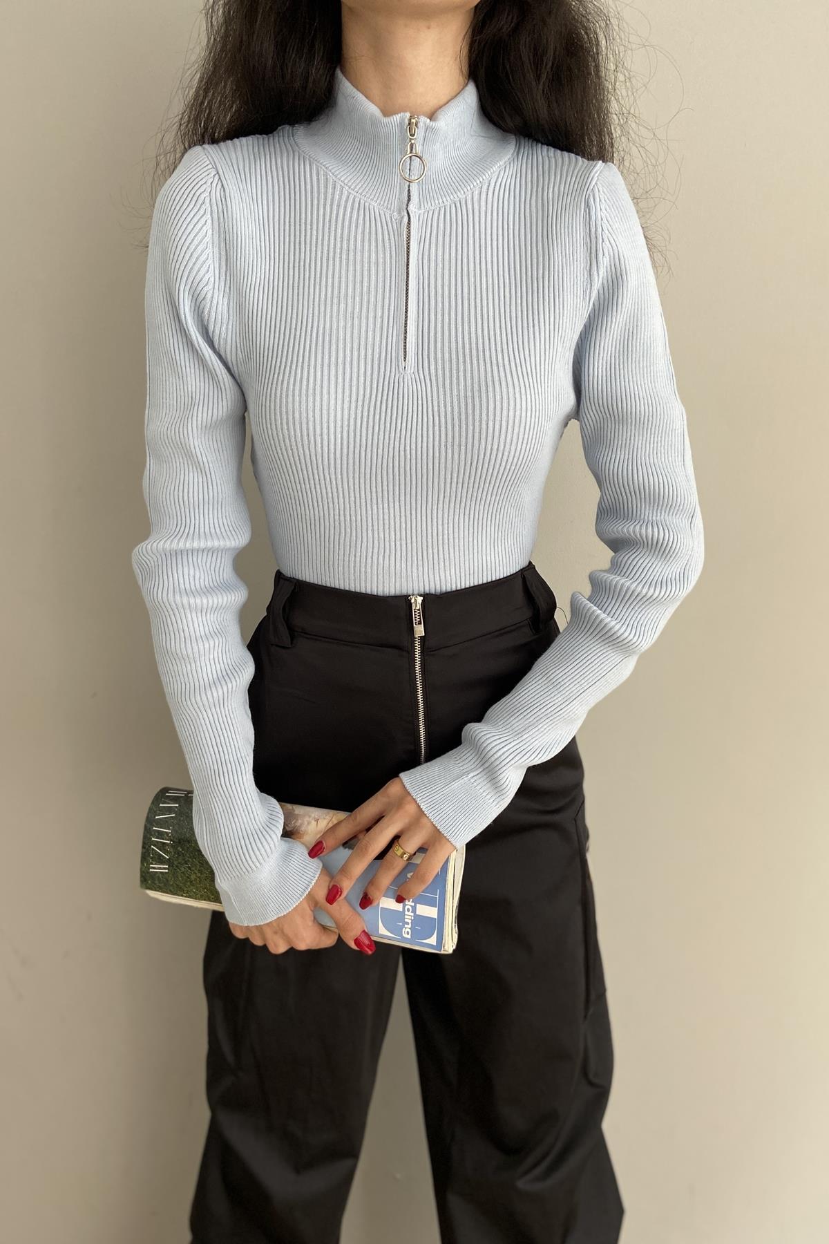 FITİLLİ FERMUARLI CROP TRIKO