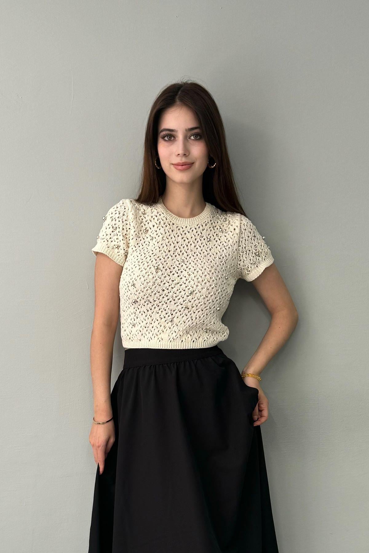 İNCİ DETAYLI TRIKO