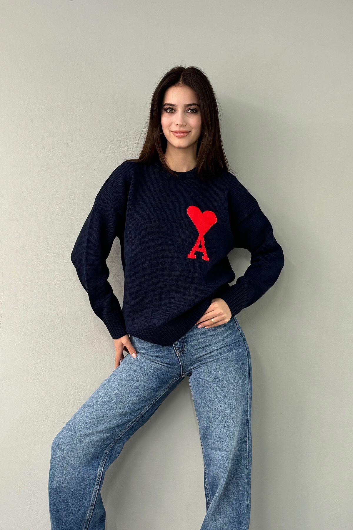 KALP NAKIŞ DETAY TRIKO