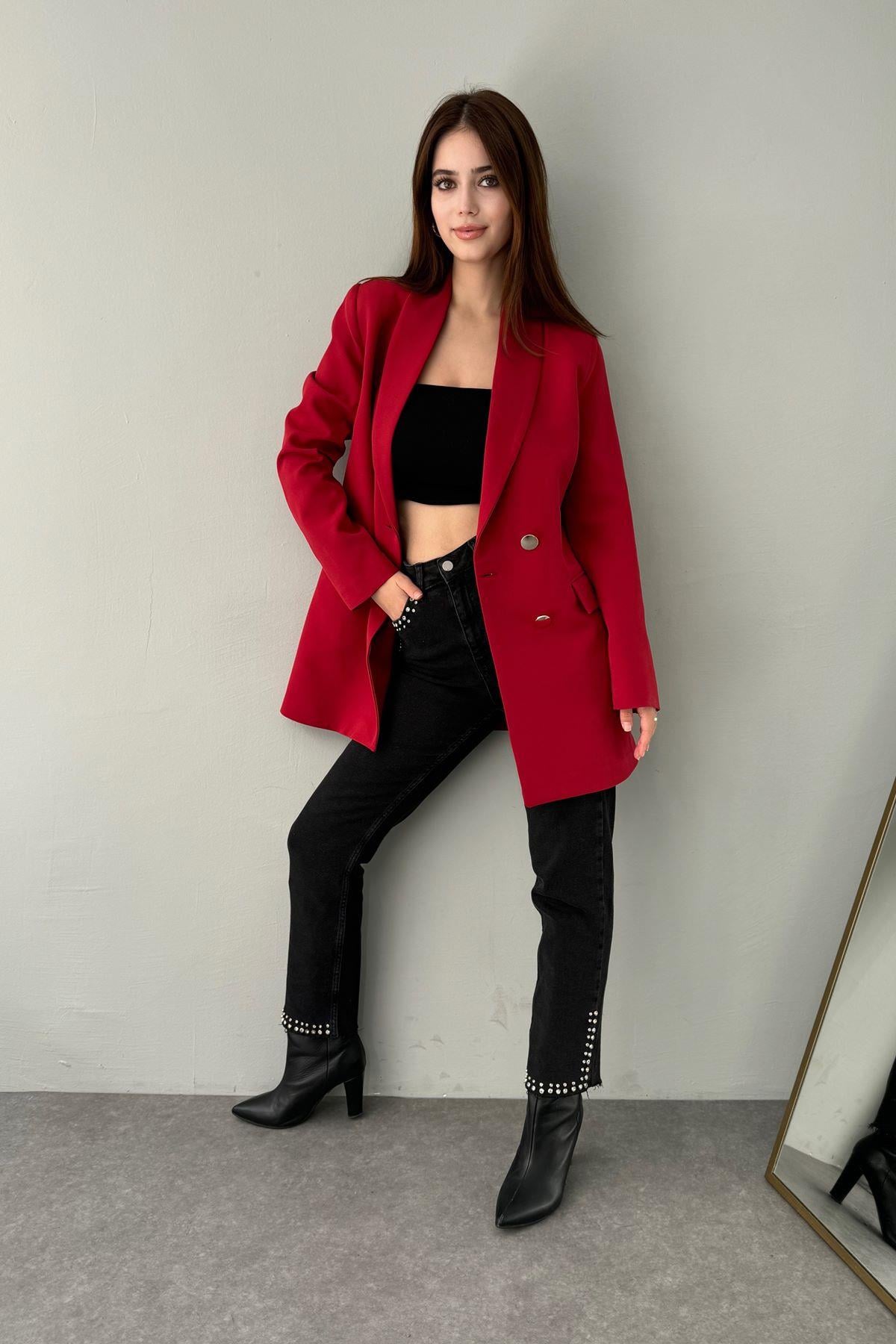 CEPLERİ VE PAÇALARI TAŞLI MOM FİT KOT PANTOLON