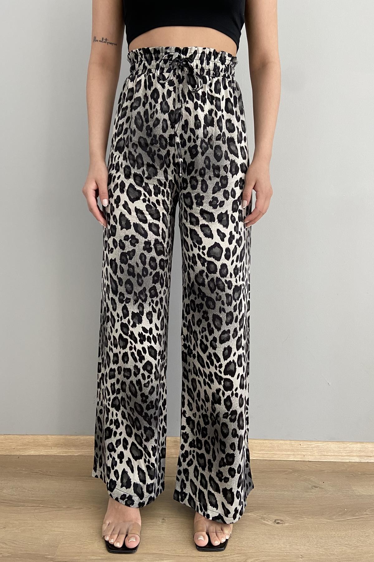 GRİ LEOPAR DESENLİ SATEN PANTOLON