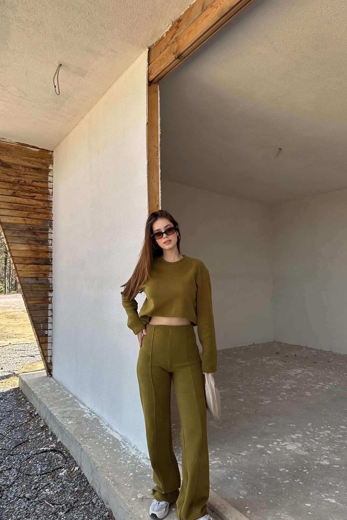 BİSİKLET YAKA SELANİK ÖRME BLUZ PANTOLON TAKIM