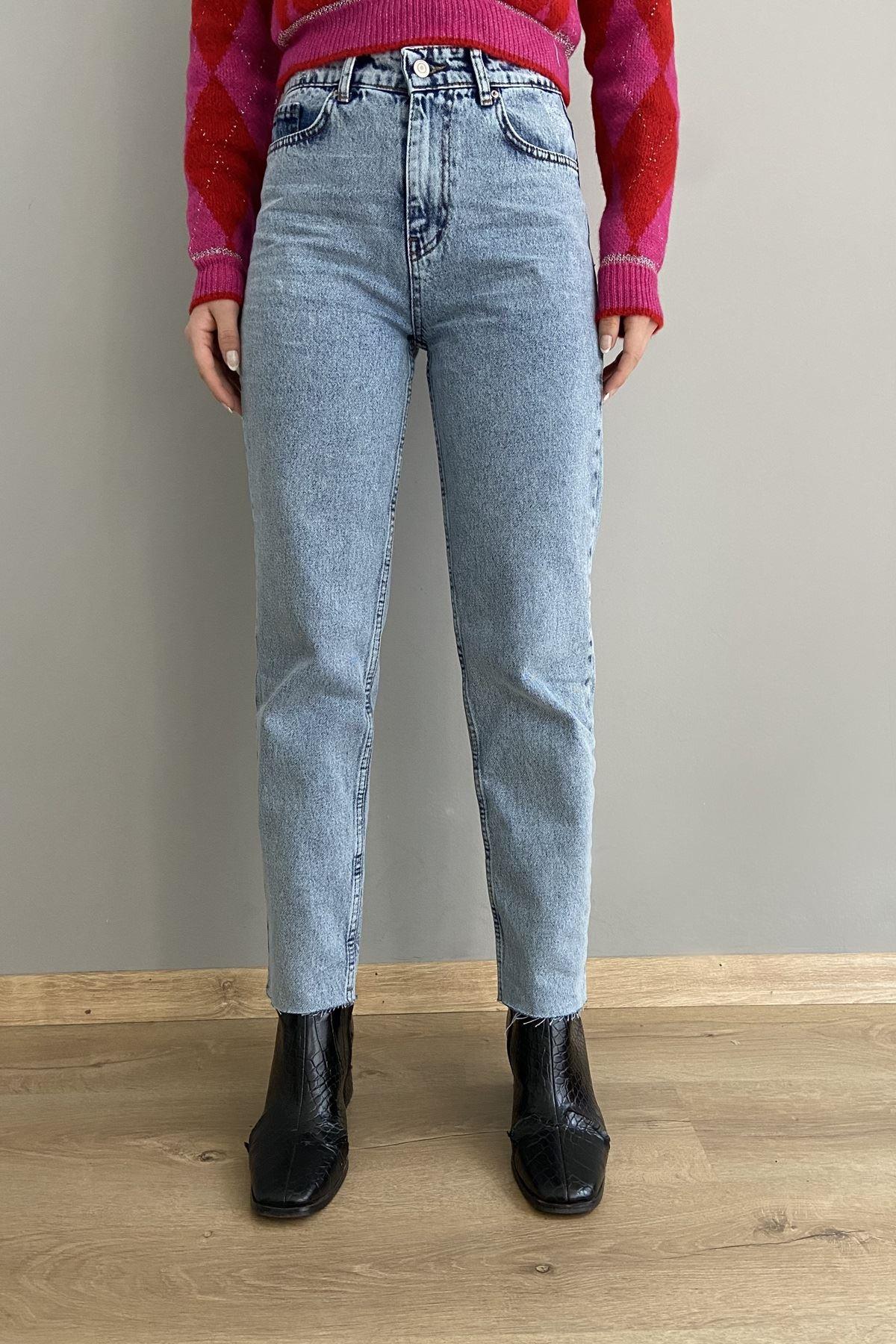 PAÇA KESİK MOM KOT PANTOLON