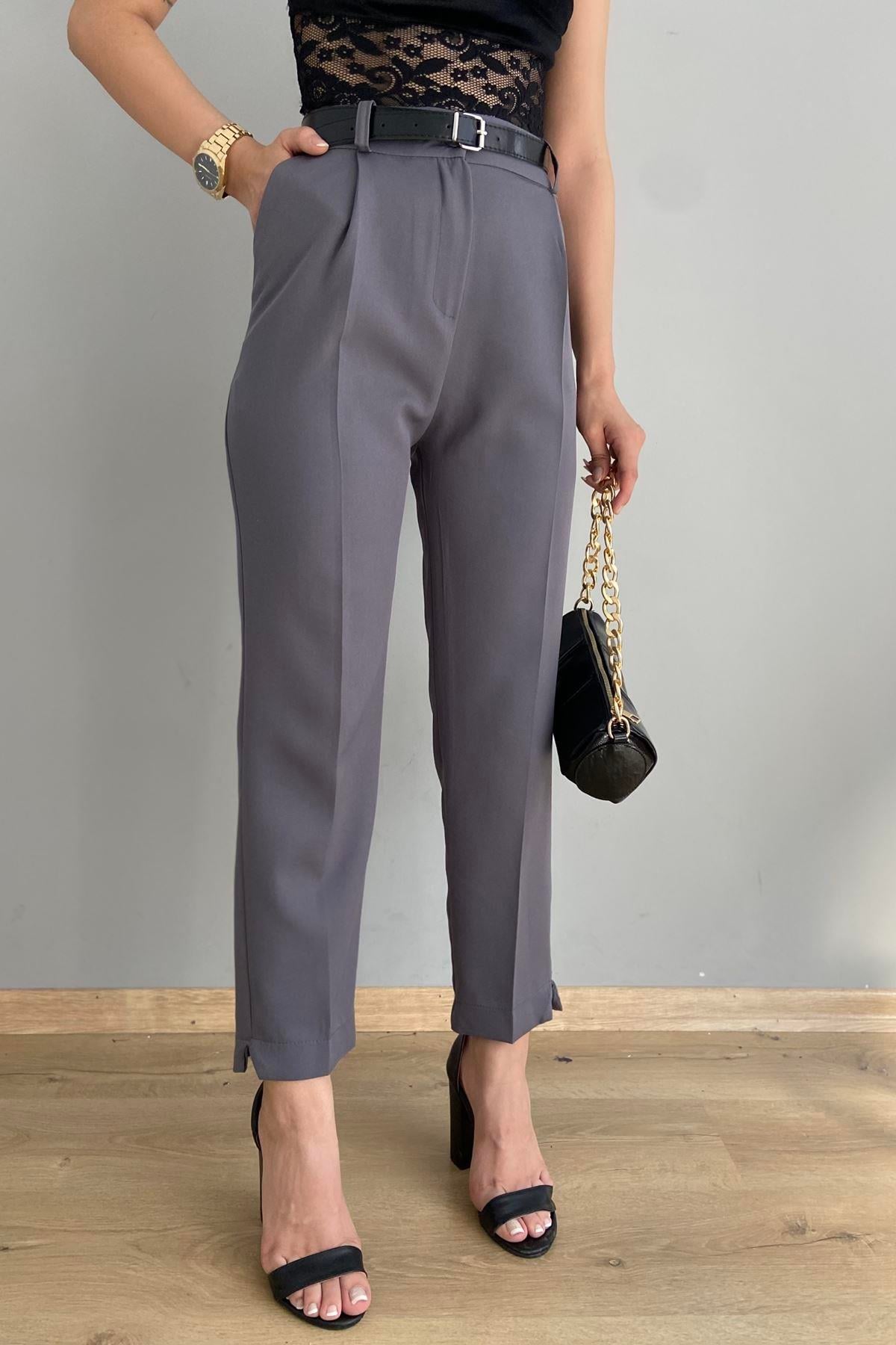 PAÇA YIRTMAÇLI KEMERLİ PANTALON