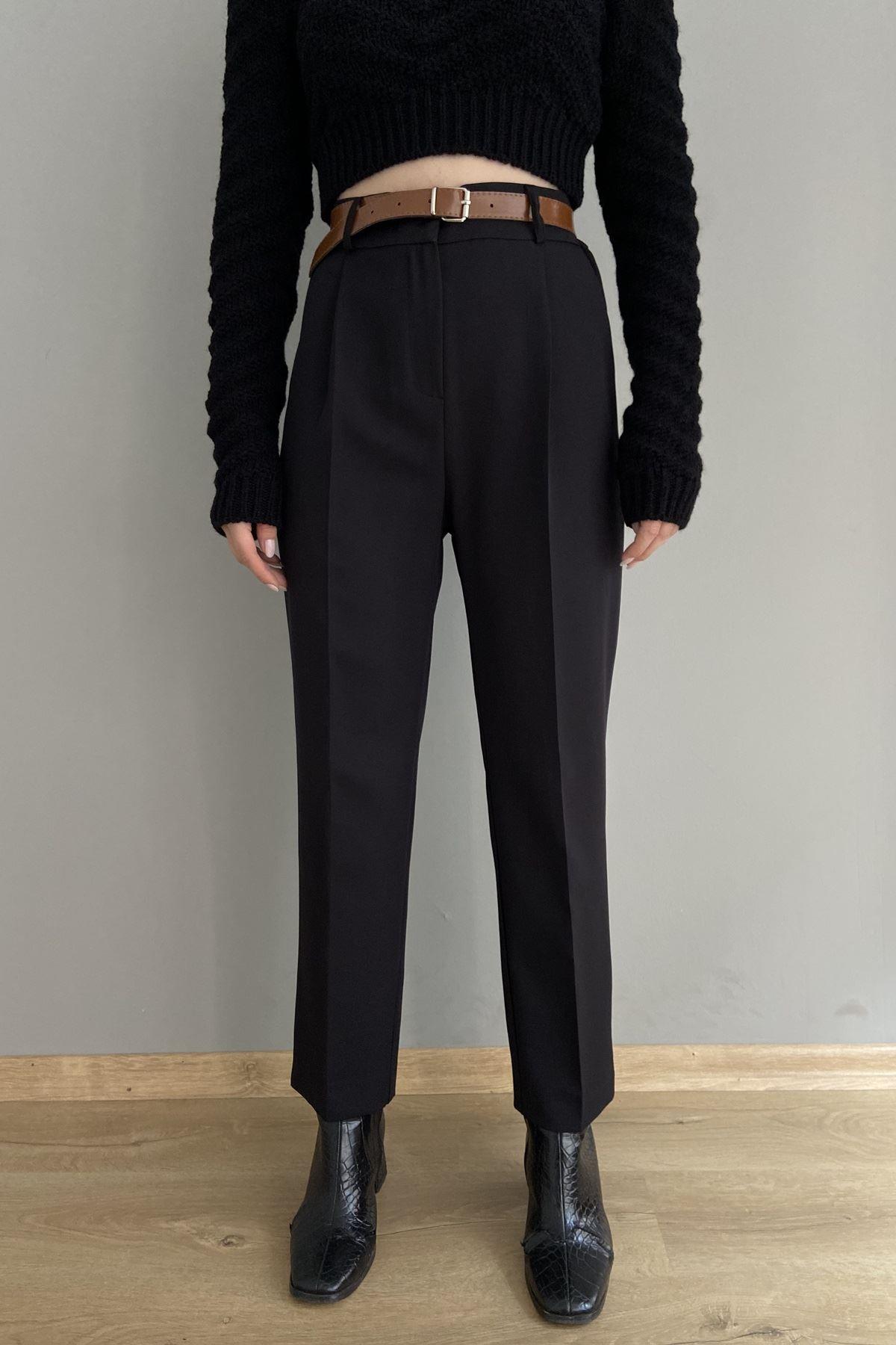 PAÇA YIRTMAÇLI KEMERLİ PANTALON
