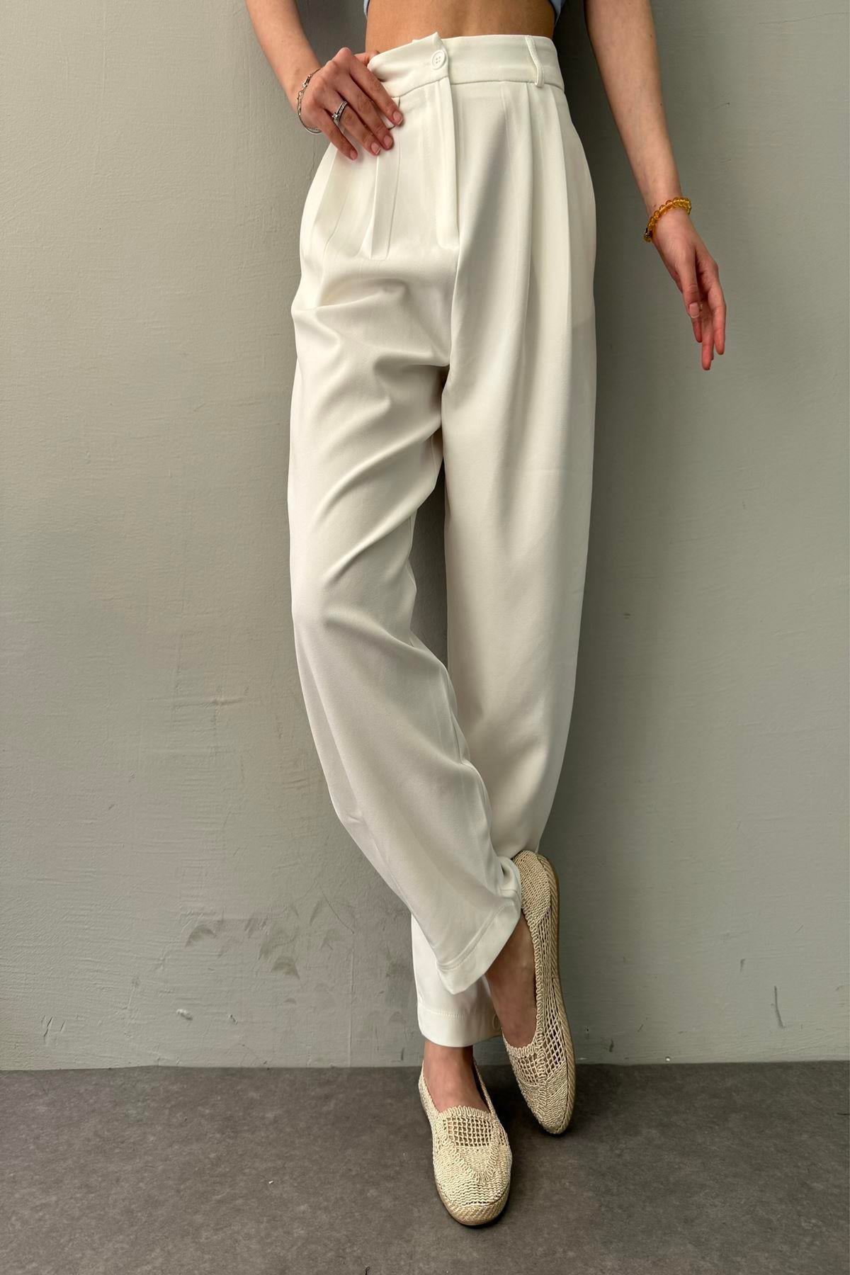 PİLE DETAYLI PANTOLON