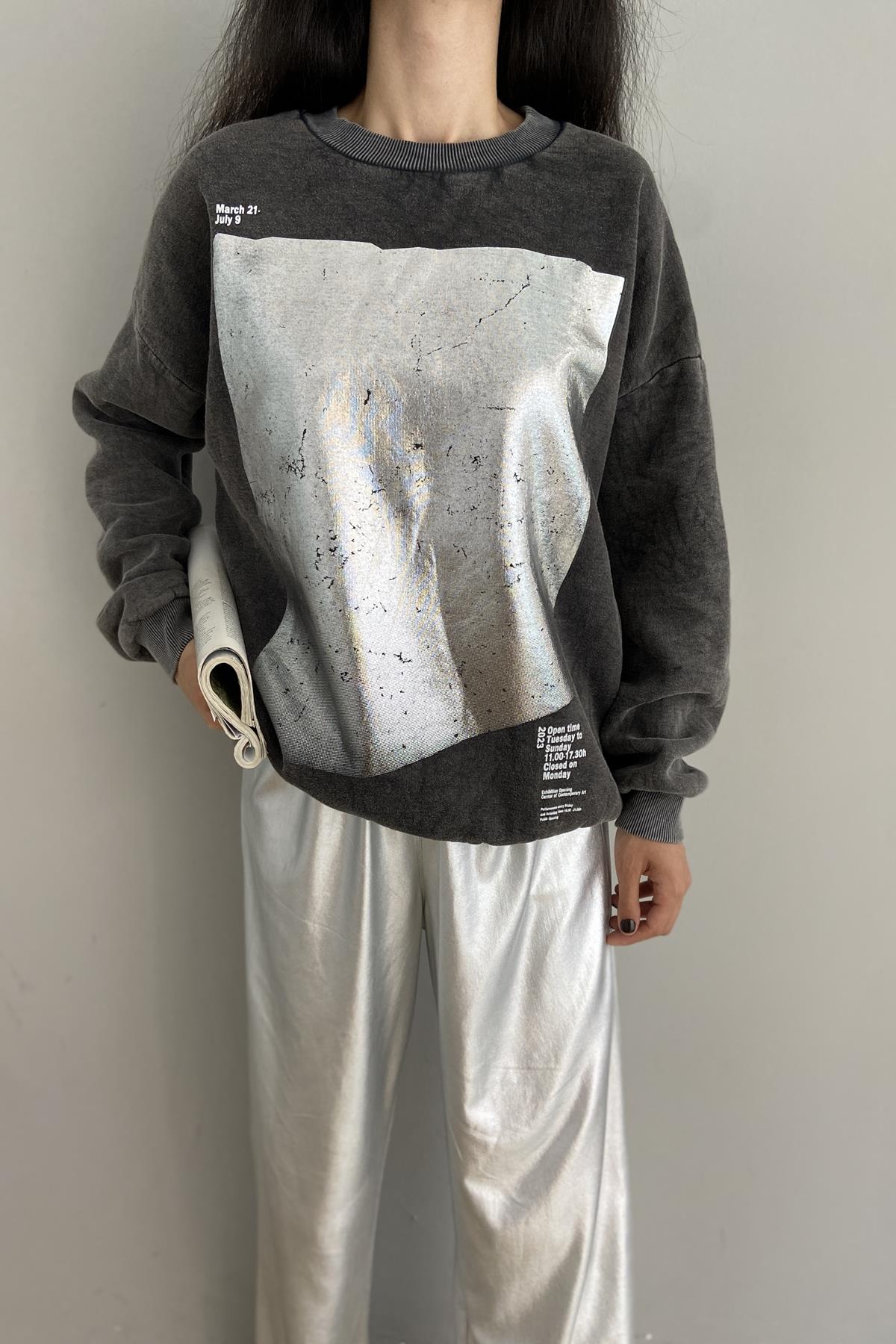 BASKI DETAYLI SWEATSHIRT