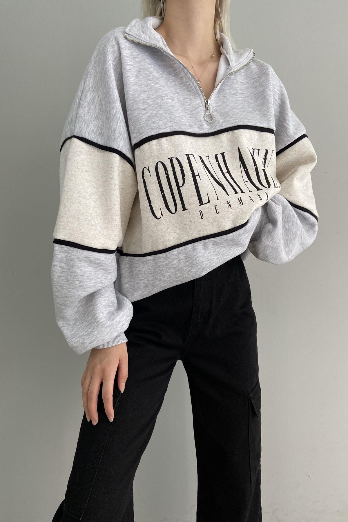 BASKILI OVERSİZE YARIM FERMUARLI SWEAT