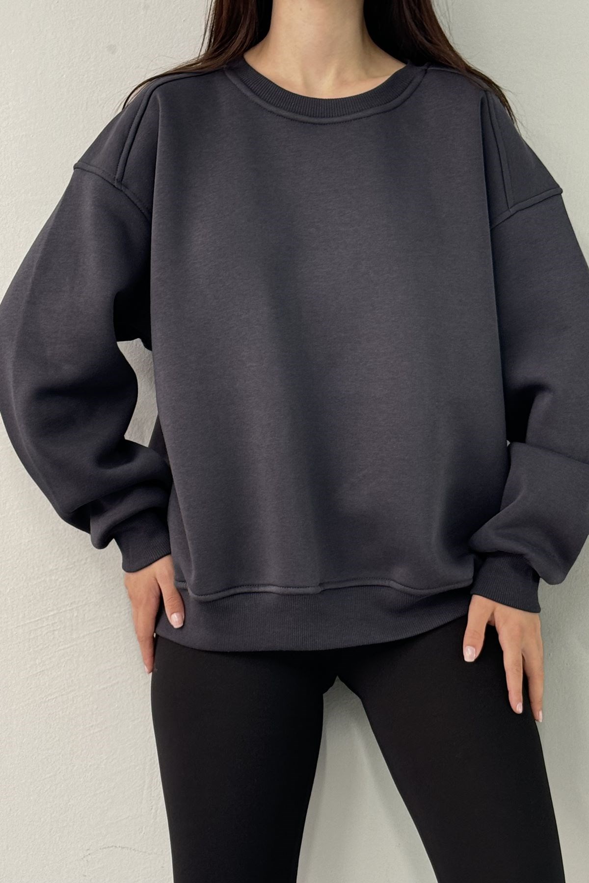 BİSİKLET YAKA OMUZ ROBALI SWEATSHIRT