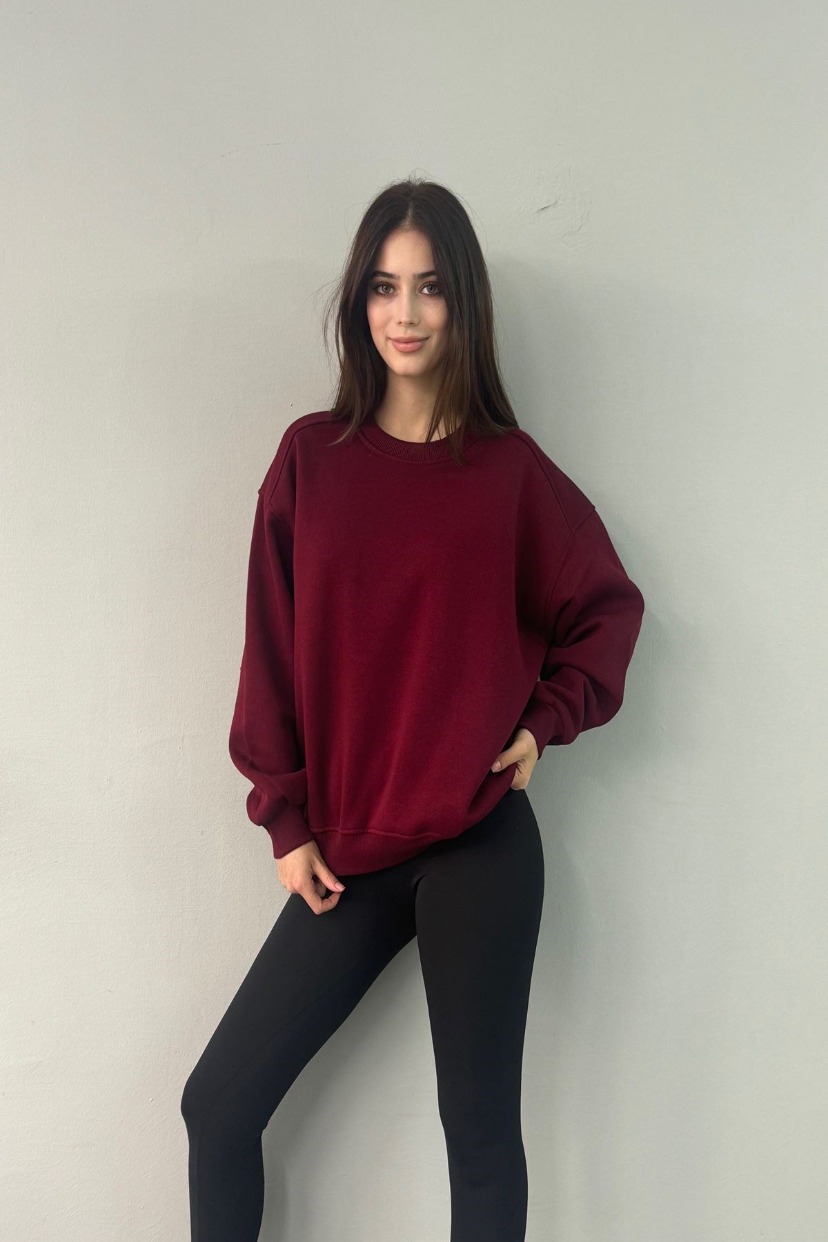 BİSİKLET YAKA OMUZ ROBALI SWEATSHIRT
