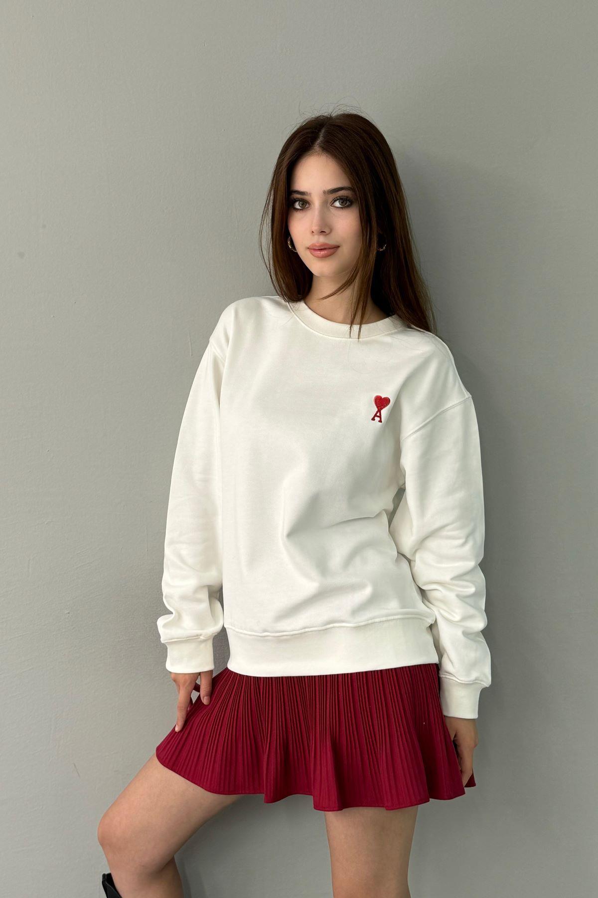 KALP NAKIŞLI SWEATSHIRT