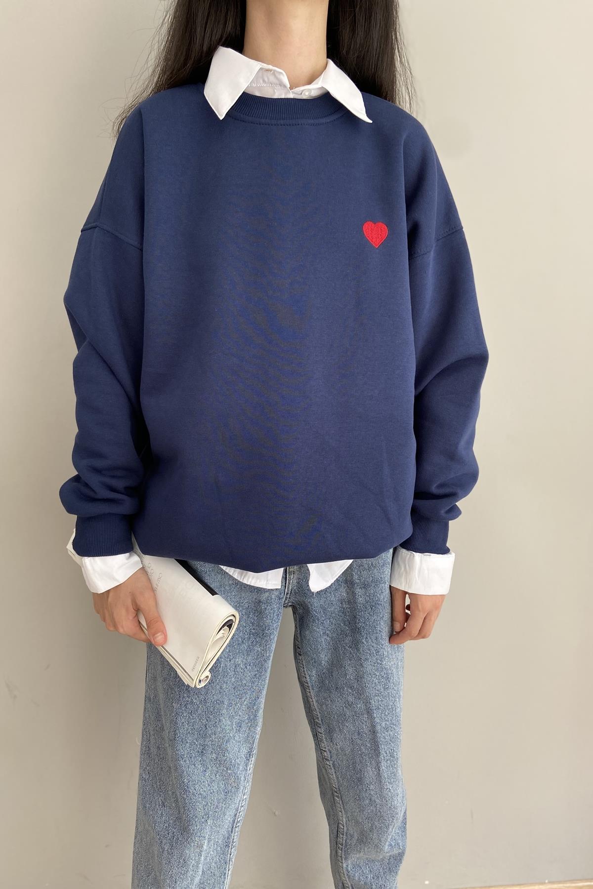 KALP NAKIŞLI SWEATSHIRT