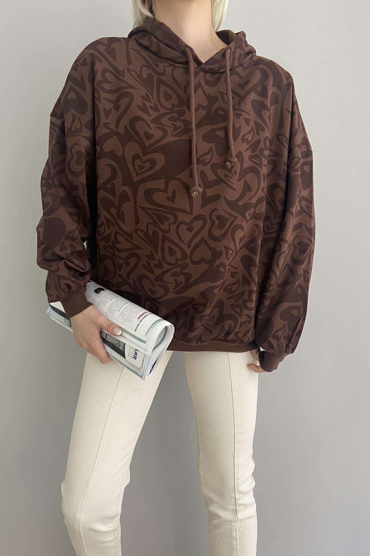 KAPŞONLU DESENLİ SWEAT
